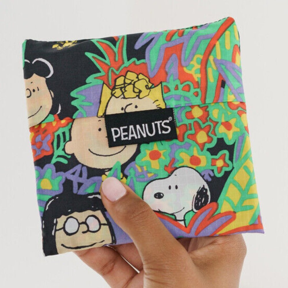Baggu x Peanuts Standard Reusable Bag - Rainforest Gang - Picture 3 of 11